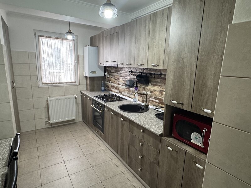 Cheile Turzii, metrou Aparatorii Patriei ap cu parcare si centrala proprie